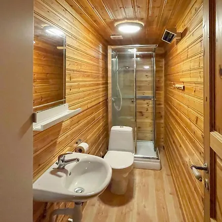 Apartment 1 Bedroom Amazing In *